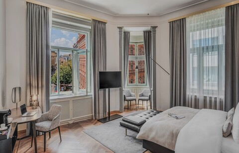 아드레즈의 못틀 하우스