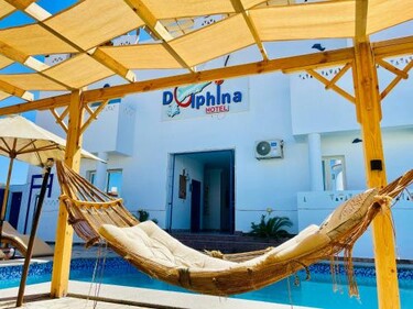 Dolphina hotel & Restaurant