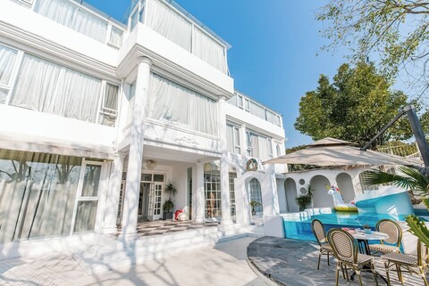 상하이 루오추 디자이너 게스트하우스, 상하이 푸동 공항 및 디즈니랜드 근처