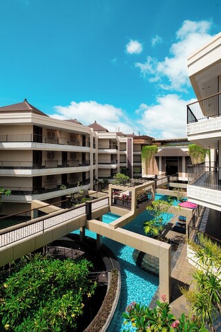 복 호텔 & 스위트