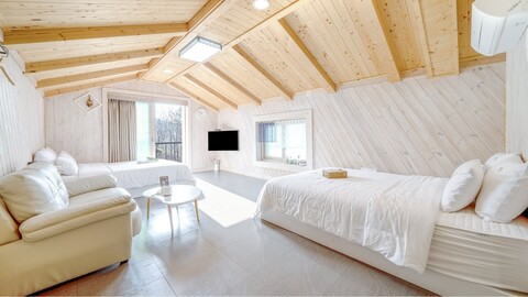 경주 개울가풀빌라