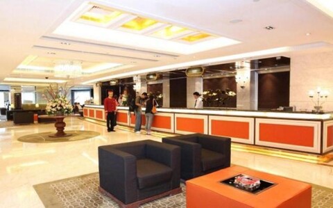 Grand Dragon Hotel