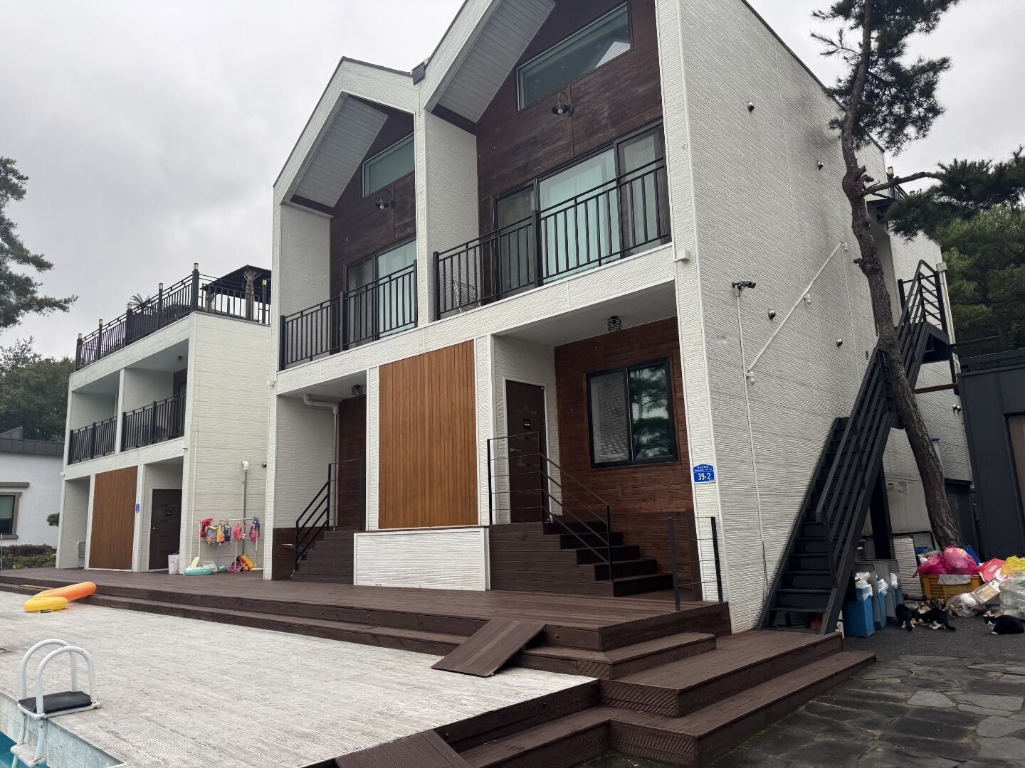 제천 수페23풀빌라 객실