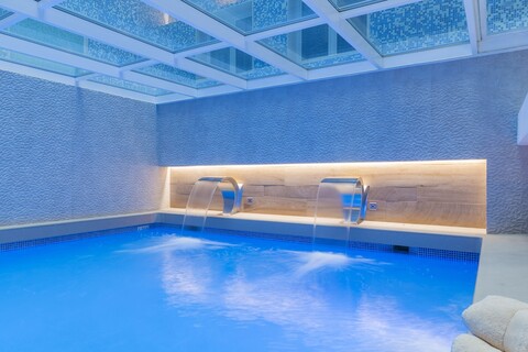 사예스 호텔 페레 IV