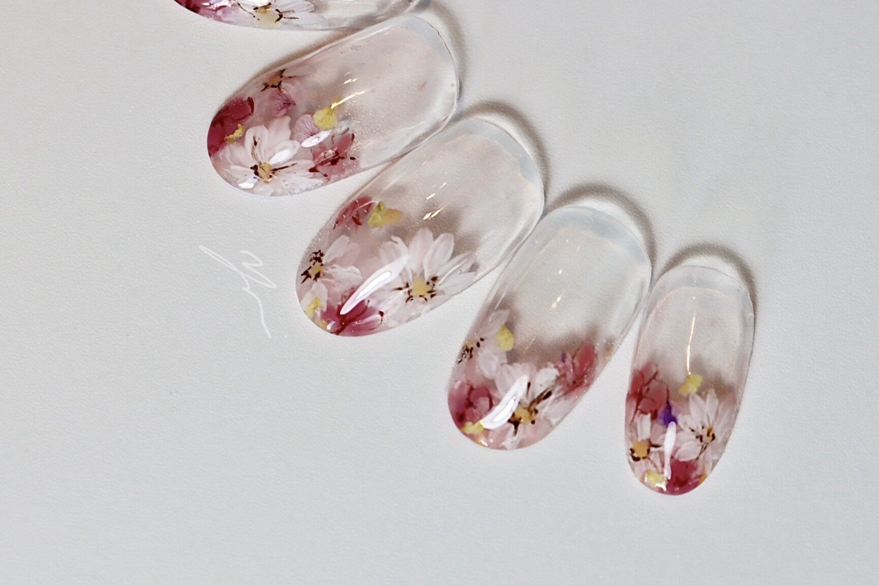 도쿄도 미나토구 기타아오야마에 있는 네일 살롱 Nails by Yui