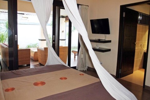 타호마 빌라스 스미냑