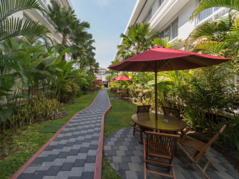 The Kanjeng Suites Kuta Galeria