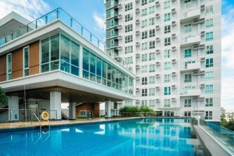 ABREEZA PLACE ONE BEDROOM SUITE (skyspot)