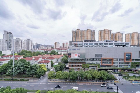 타임스 럭셔리 4베드룸 2욕실 아파트먼트, 정원