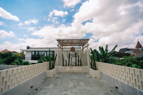 수지와 빌라 바이 타만 발리