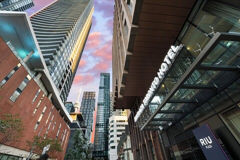 호텔 리우 플라자 토론토