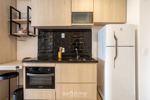 지하철에서 400m 떨어진 아름다운 스튜디오 Eatnr0205