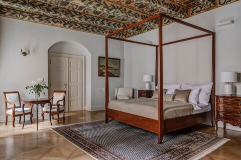 호텔 네루도바 211