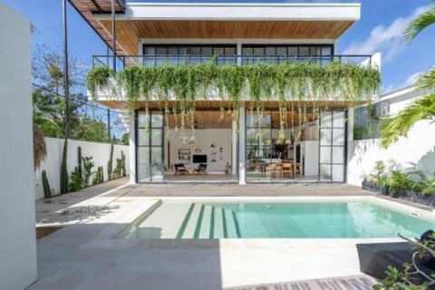 빌라 파라디시오 - 울루와투 바이 욜라 호스피탤리티