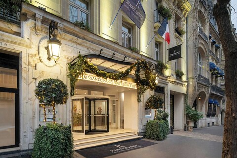 르네상스 파리스 노벨 투어 에펠 호텔