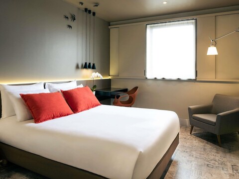 머큐어 포르투 센트루 산타 카나리나