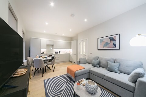 어반 치크 - 에이크