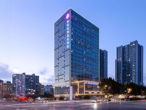 그랜드 머큐어 지난 선샤인