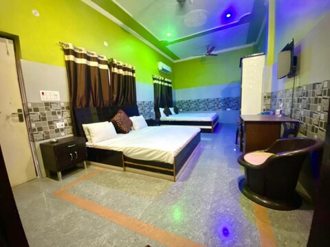 Goroomgo Luxury Retreat Varanasi