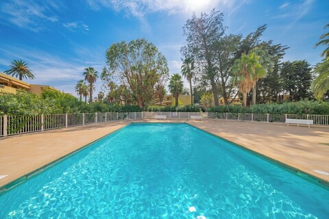 레 15 핀 & 라 메르, 리비에라 이스케이프 아파트먼트, 수영장 및 정원 있음