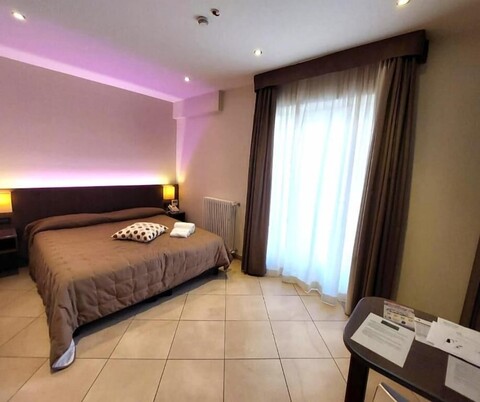 비비 10 세르포타