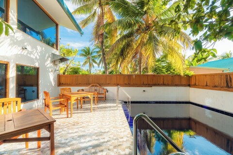 바이오스피어 바이 호크스 호텔, 카마두 바 아톨