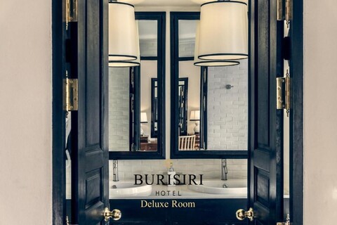 Buri Siri Hotel