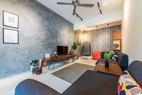 컨셉추얼 홈스테이 3BR 9PAX
