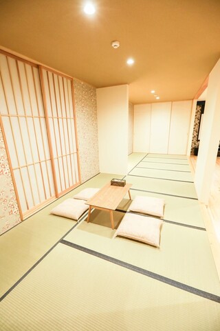 우키하 코지오 노 아카리