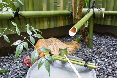 게스트 하우스 쿄라쿠야 킨카쿠지