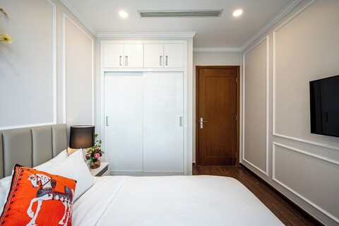 럭셔리 블루선 랜드마크 81 & 빈홈즈