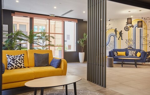 오달리스 시티 아파트먼트 호텔, 엑상프로방스 센터 팔레 데 콩그레