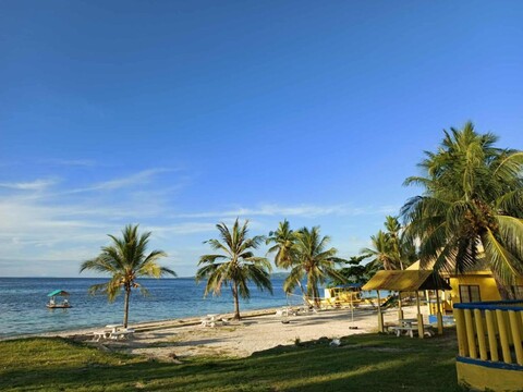 Sunny Shine Beach Resort 