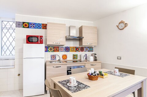 라 디모라 디 파르테노페