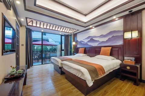 Qingyi Holiday Hostel
