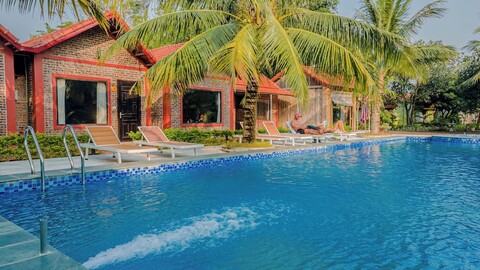 탐 콕 그린 가든 방갈로