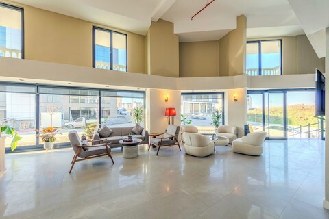 네네사 에어포트 호텔