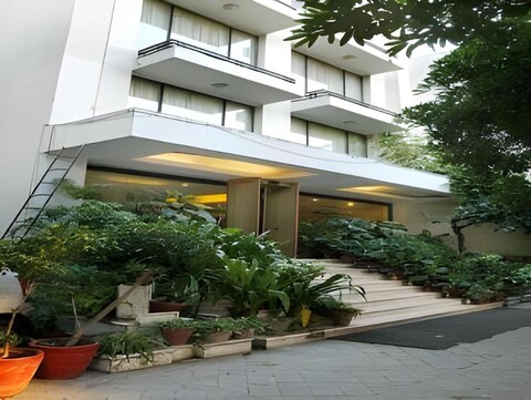 더 센트럼 호텔