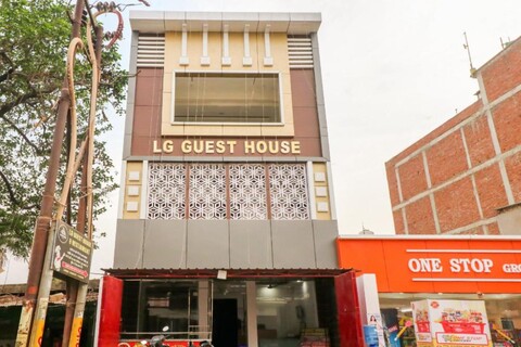 SPOT ON L G Guest House