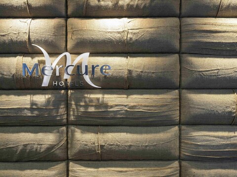 머큐어 호텔 & 레지덴스 체크포인트 찰리