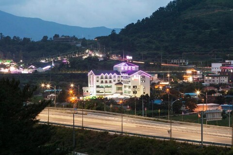 베니키아 호텔 청도 스프링