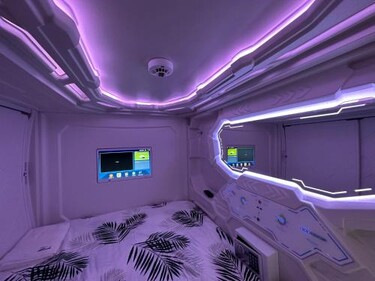 GOOD VIBES ONLY Capsule Hostel Malaga