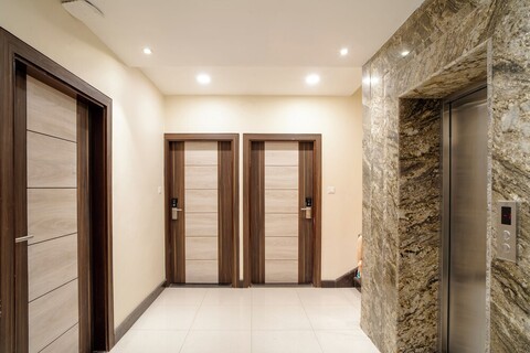 옴카르 인터내셔널 호텔