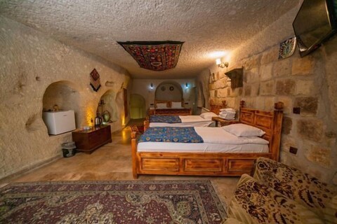 Zeus Cave Suites