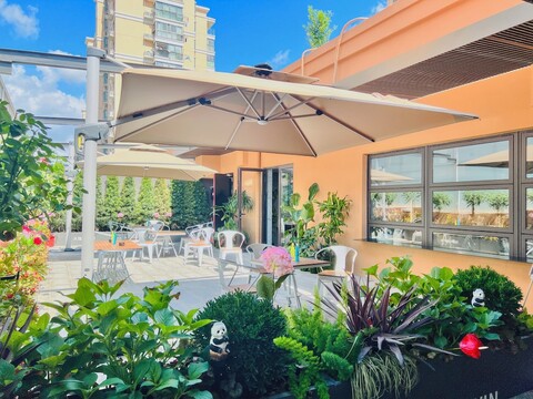 다인 세레네 가든 호텔, 상하이 훙차오 북 신징 지하철역