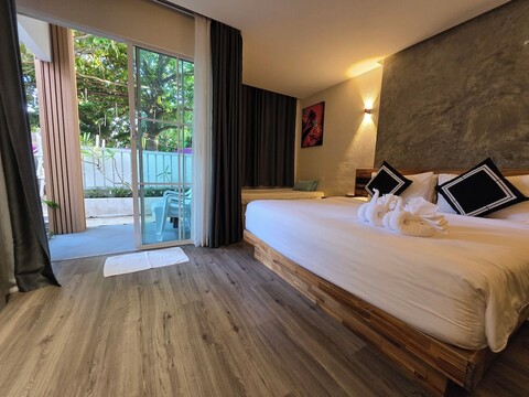 TT 나이양 비치 푸켓