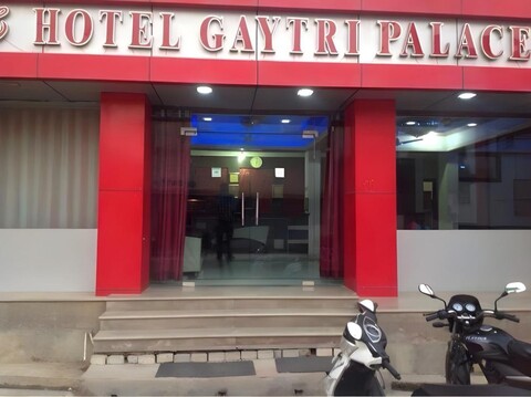 Hotel O Gayatri Palace