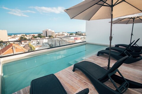 B10 디스팅티브 호텔