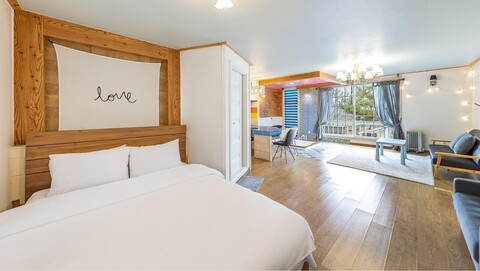 가평 모나미펜션