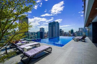 URBAN PALACE